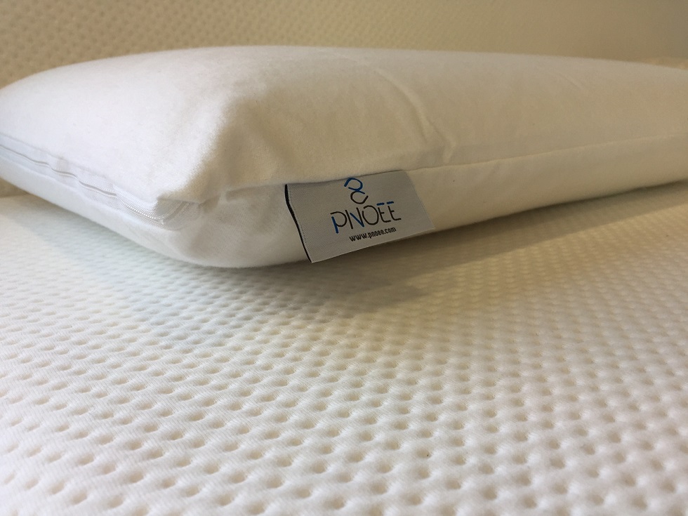 Pnoee-pillow-1